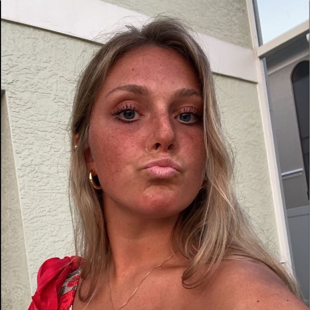 Meet your Posher, Cassie